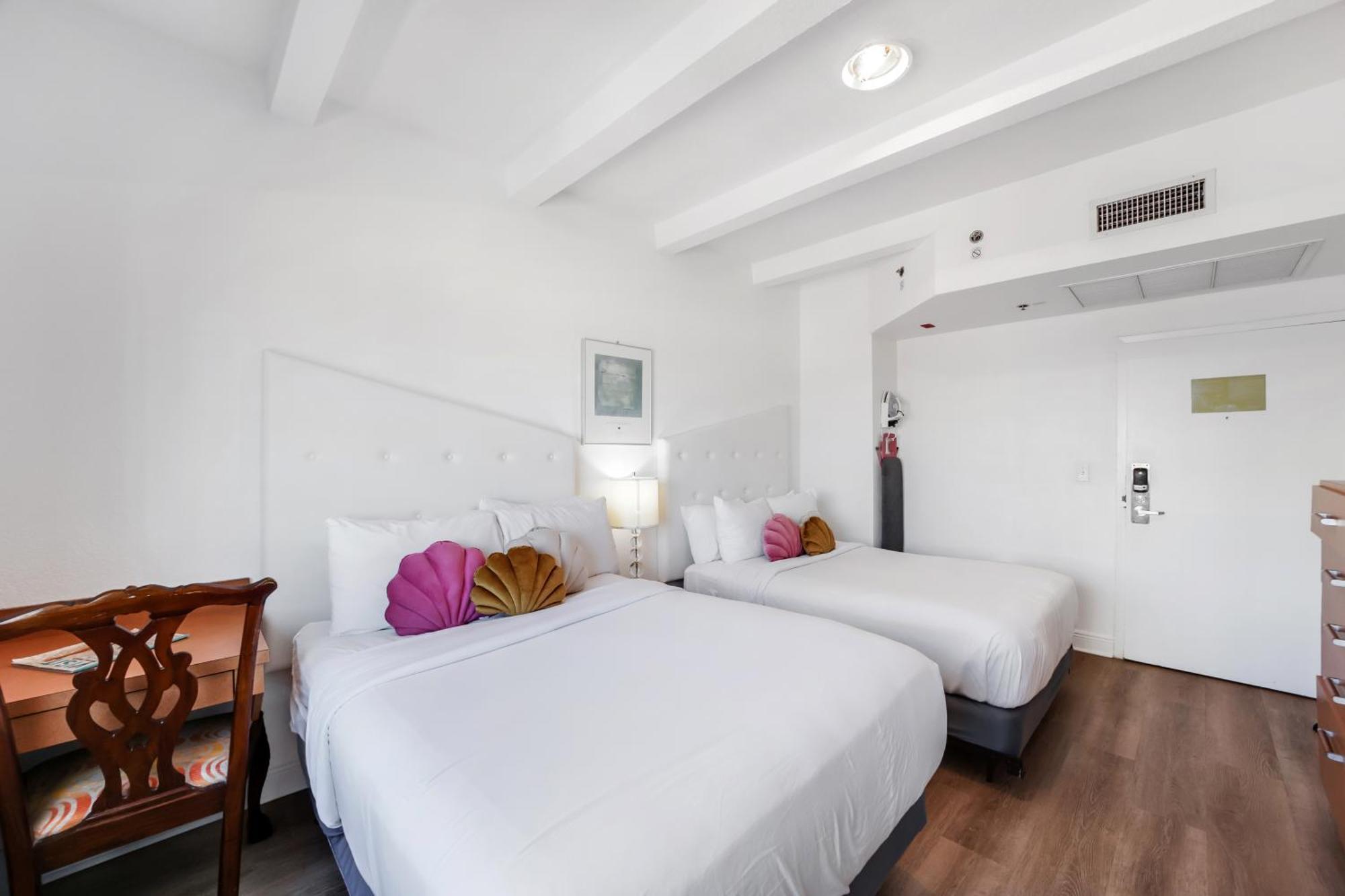 Ocean Spray Hotel Майами-Бич Экстерьер фото